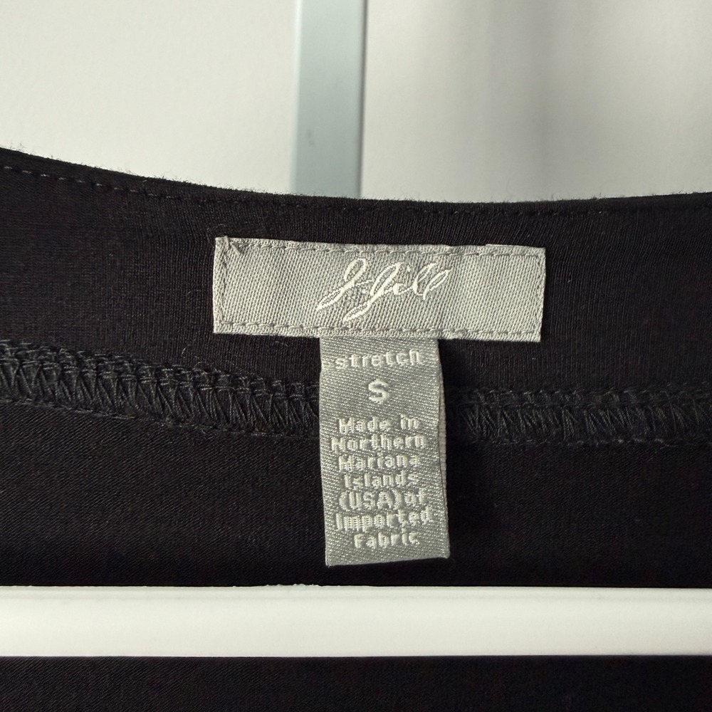 J. Jill S Black Cardigan Top Long Sleeve Button Preppy Classic Minimalist - Picture 4 of 6